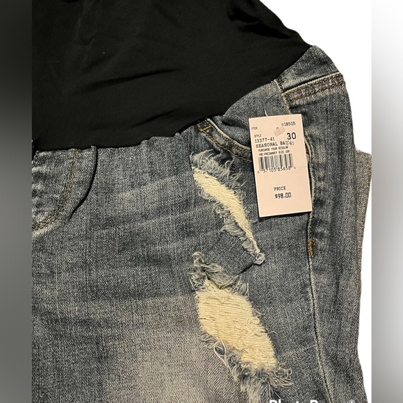 Luxe Essentials Denim Cropped Distressed Maternity Jeans NWT Sz 30 - Picture 4 of 6